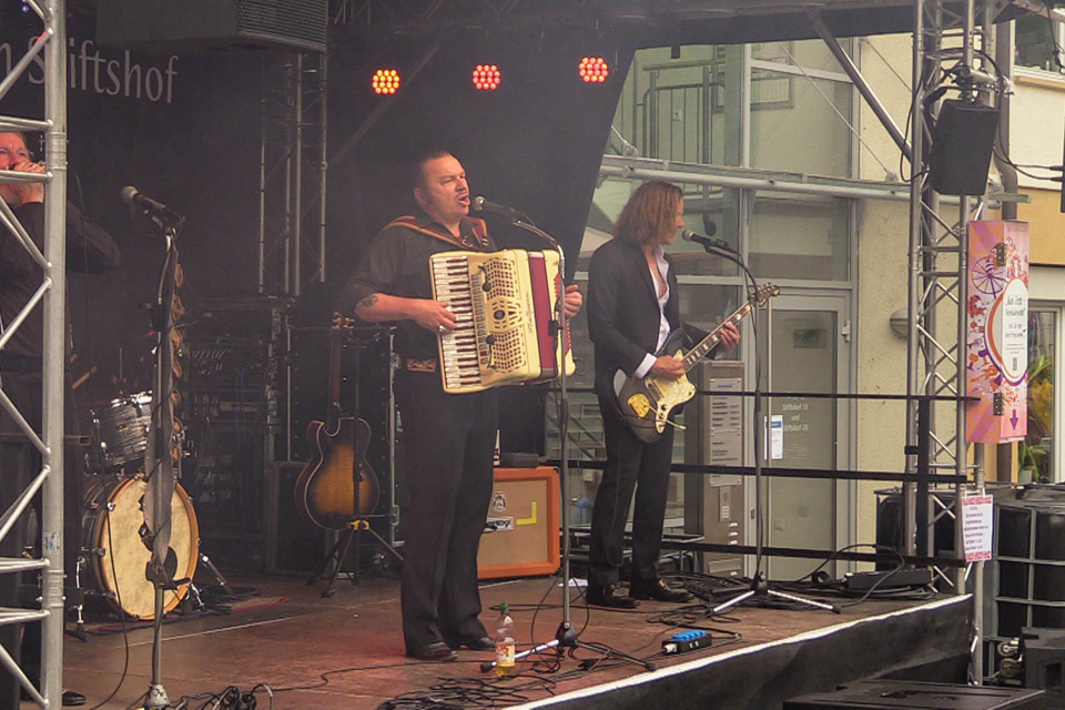 HISS auf dem Backnanger Stra&szlig;enfest
