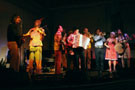 Los Gigantes, The Beez und Totally Gourdgeous