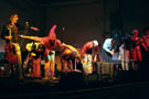 Los Gigantes, The Beez und Totally Gourdgeous