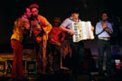 Los Gigantes, The Beez und Totally Gourdgeous